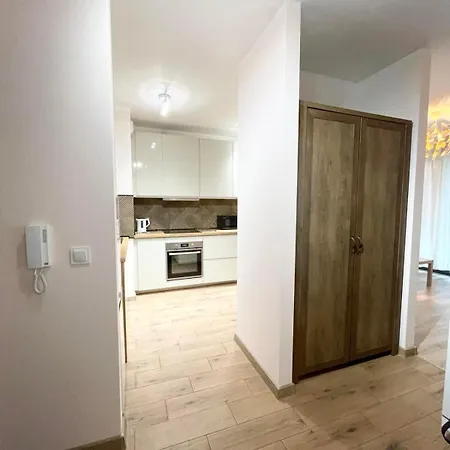 Aleja Powstancow Wielkopolskich Apartment