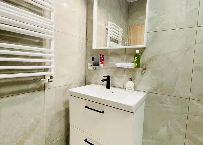 Aleja Powstancow Wielkopolskich アパート シュチェチン